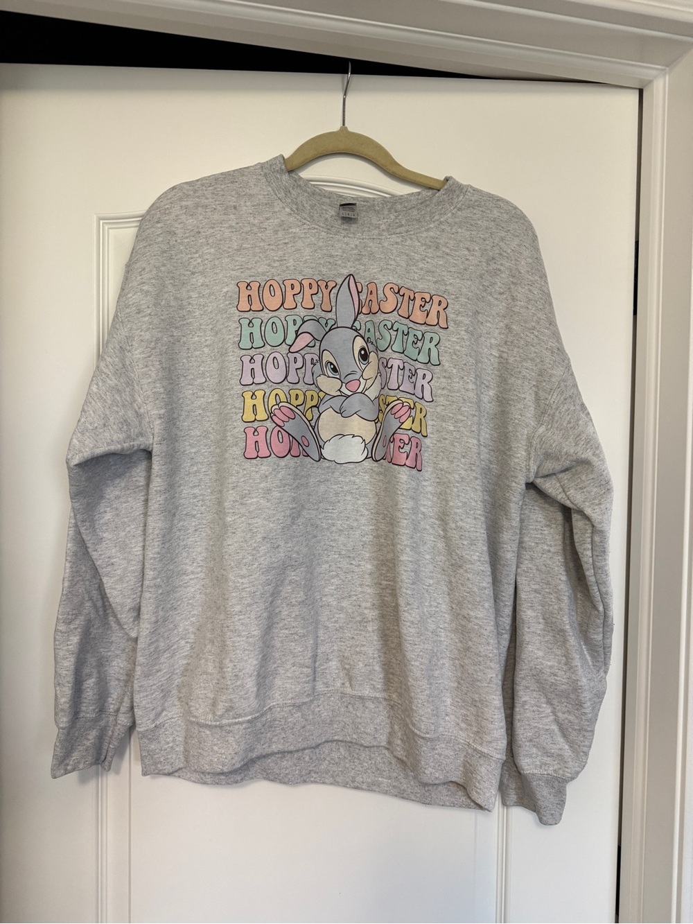 Gildan Gray Easter Bunny Graphic Crewneck Sweatshirt